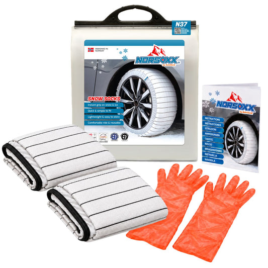 NORSOXX model N37 includes two snow socks, a pair of gloves, an instruction manual and the product packaging